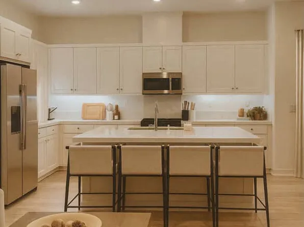 27228 Diamond Peak Ln #301, Valencia, CA 91381