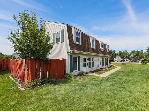 3rd image of 1856 Stockton Dr #1856