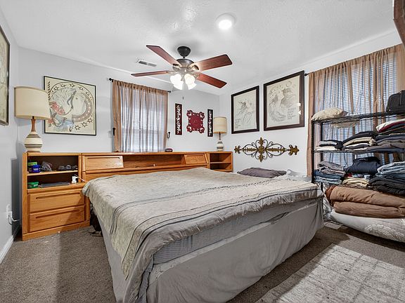 5th image of 1218 N Washington Blvd E