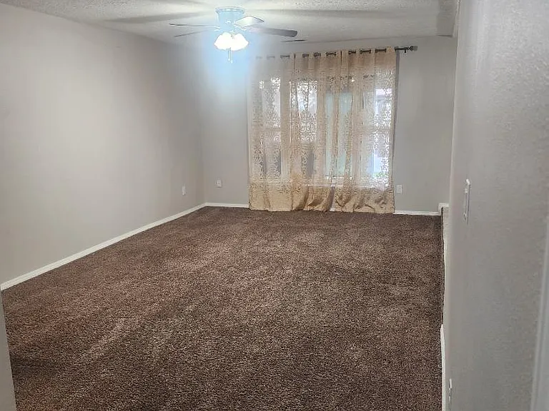 3001 Matador Dr NE — Photo 6