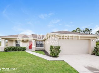 2711 41st St W, Lehigh Acres, FL 33971