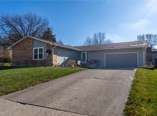 984 W Karen Dr, Decatur, IL 62526