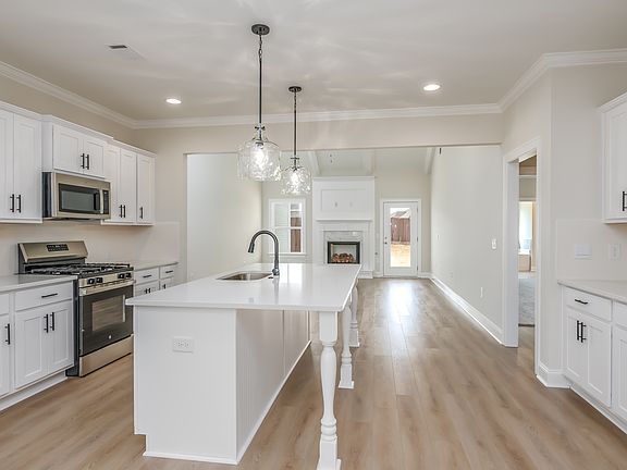 269 Royal Oaks Drive in Abbington