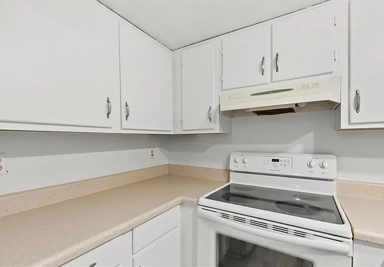 1714 Wynndowne Trl SE — Photo 7