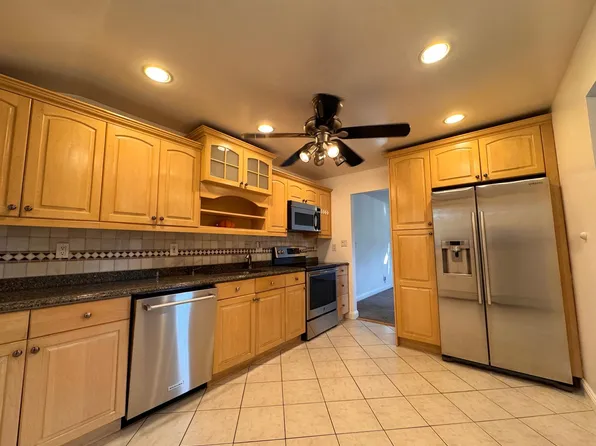(undisclosed Address), Ronkonkoma, NY 11779