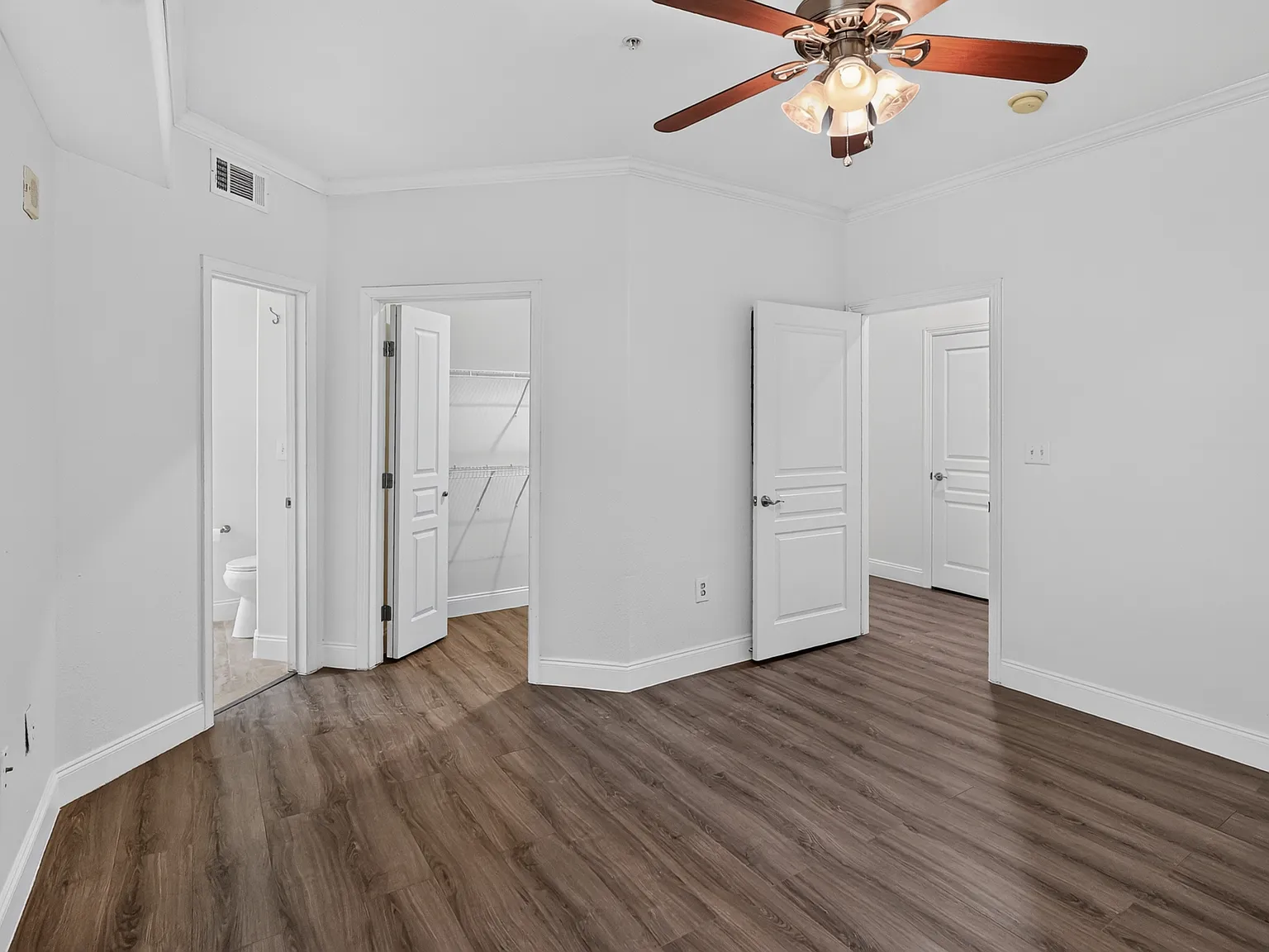 2 bed, 1092 sqft, $2,400 — Photo 4