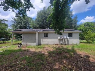155 W End Dr, Moncks Corner, SC 29461
