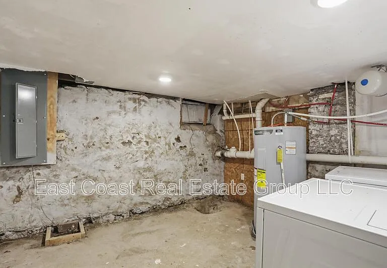 316 N High St — Photo 28