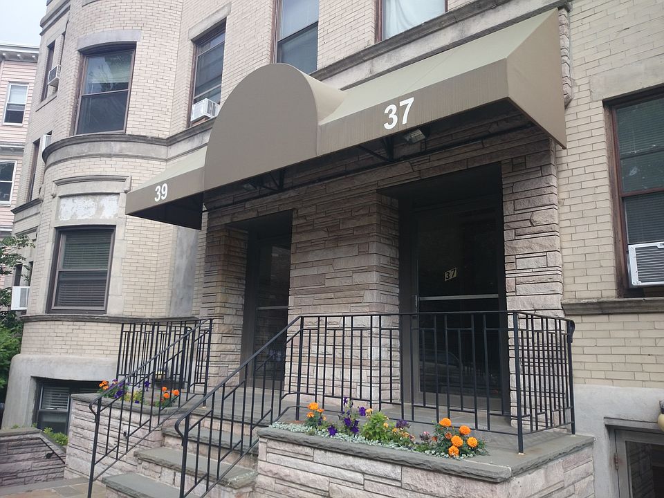 1st image of 39 Saint Paul St #G1