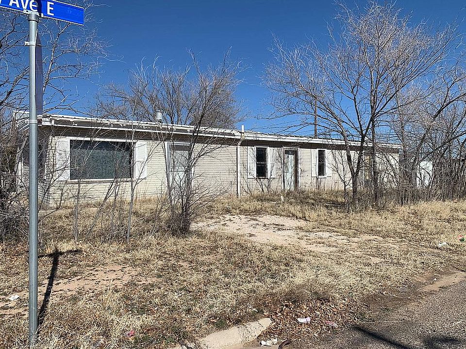 2nd image of 411 SW 11th St