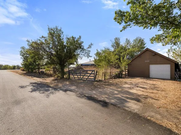 20416 Wilson Rd, Coupland, TX 78615