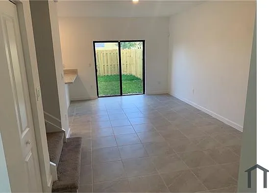 4 bed, 1550 sqft, $3,150 — Photo 4