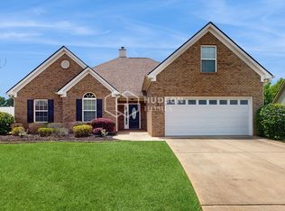 541 Carleton Pl, Locust Grove, GA 30248