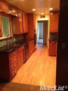 4th image of 1601 Idylwood Ct