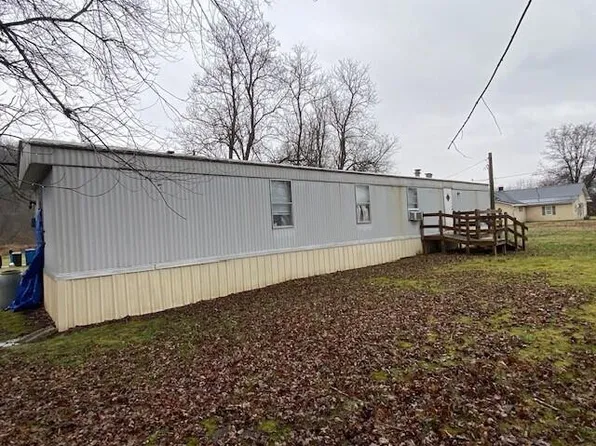 106 Adams St, Falmouth, KY 41040