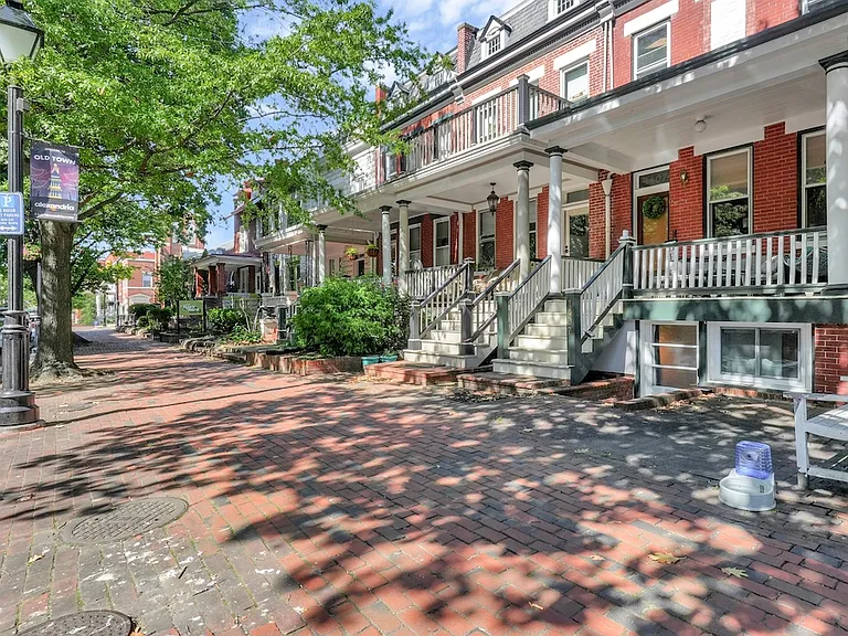 1407 King St #1 — Photo 34