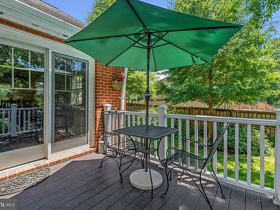 3rd image of 1009 Croton Dr
