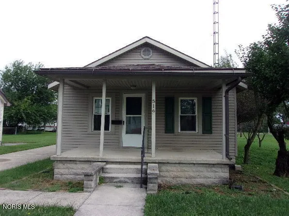 516 Miller Ave, Fostoria, OH 44830