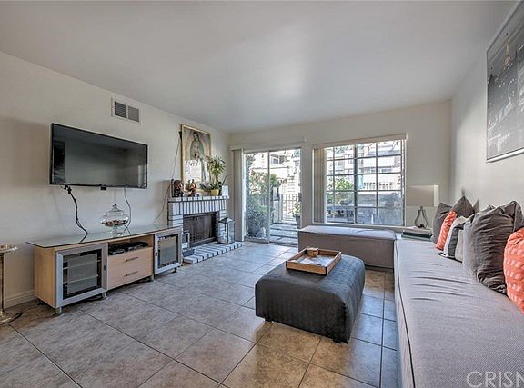 3rd image of 20235 Keswick St Unit 120