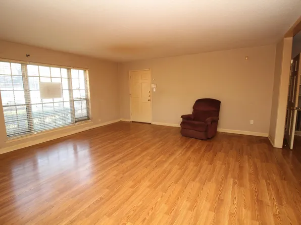 273 W Central Park St APT 1, Memphis, TN 38111