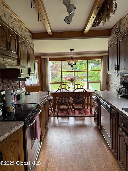 3rd image of 22 Broadview Terrace
