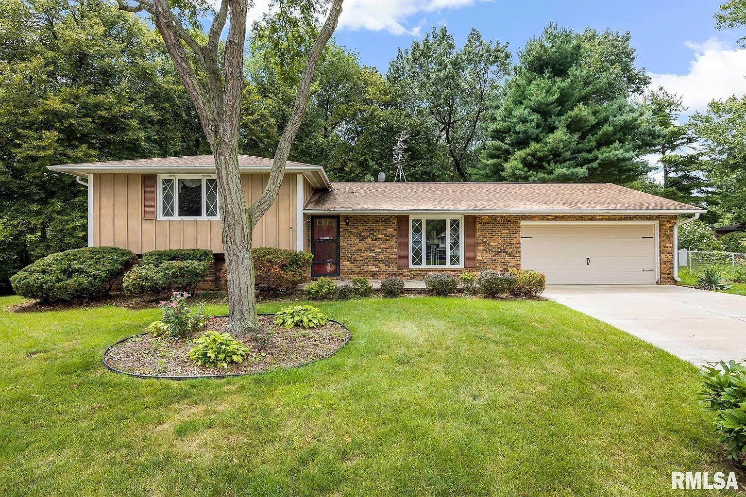 5008 W Hartwood Ct photo 1