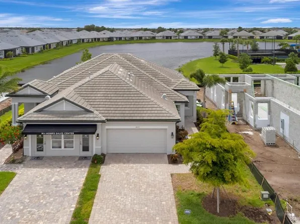 18173 Cherished Loop, Lakewood Ranch, FL 34211