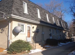 321 S Jefferson St #0, Woodstock, IL 60098