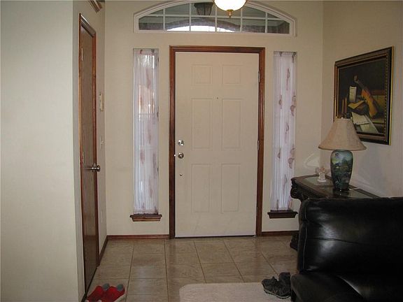 2nd image of 624 S 159th Ter