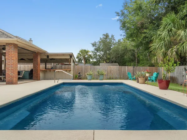 2803 Grand Bay Ct, Navarre, FL 32566