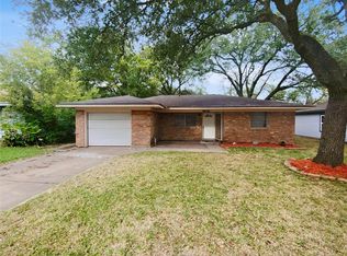 2209 Linwood Ln, Bay City, TX 77414