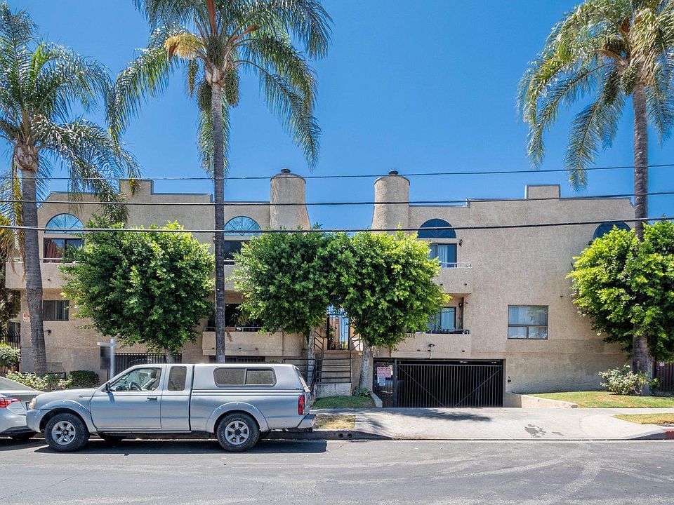 1st image of 8331 Cedros Ave #B