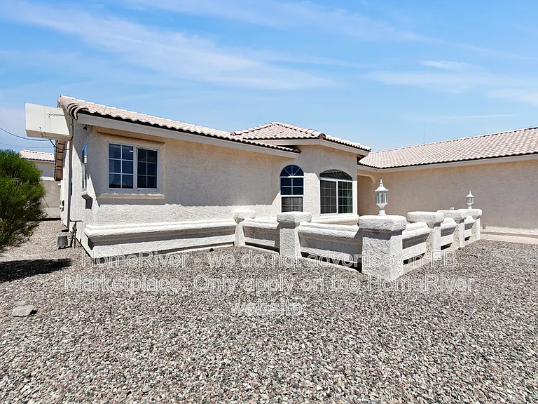 1697 Cardinal Dr — Photo 13