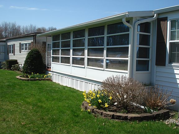 4th image of 30 Wilpark Dr