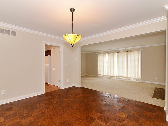5th image of 2207 Shannon Dr