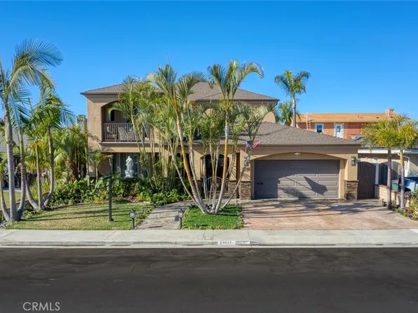 21131 Greenboro Ln, Huntington Beach, CA 92646