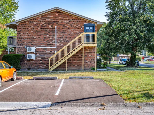1202 E Walford Dr #2, Jeffersonville, IN 47130