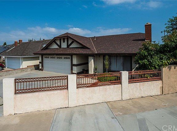 2nd image of 8991 Mint Ave