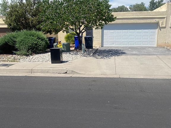 2nd image of 8313 San Joaquin Ave SE