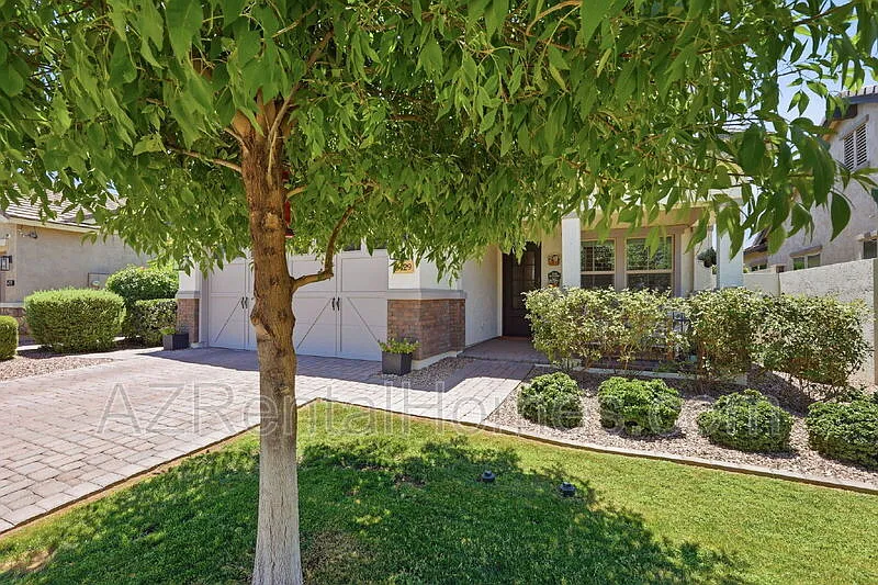 3 bed, 2.0 bath, 1702 sqft, $3,495 — Photo 4