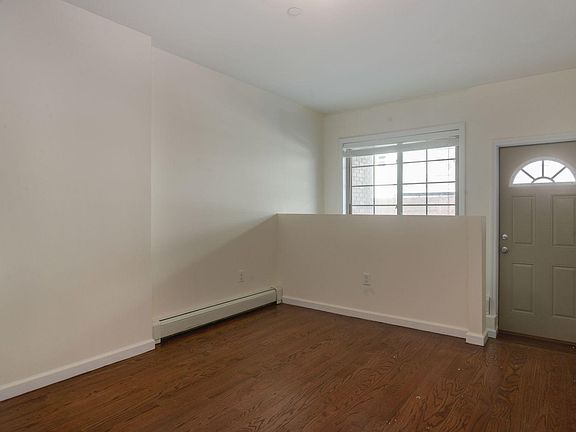 5th image of 7024 67th Pl APT 1