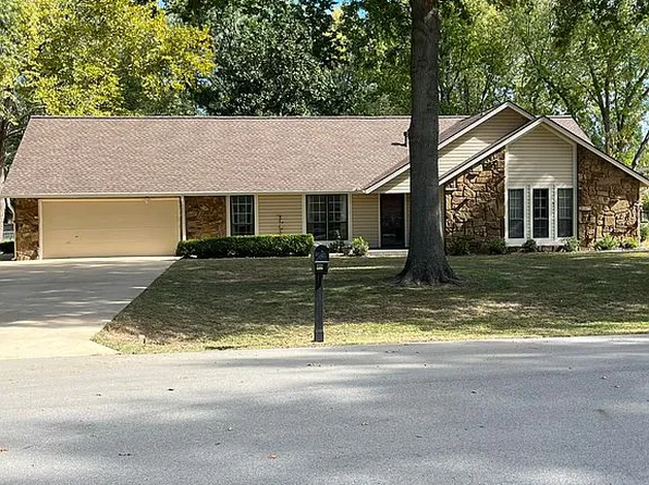 7233 S Collins St, Broken Arrow, OK 74014