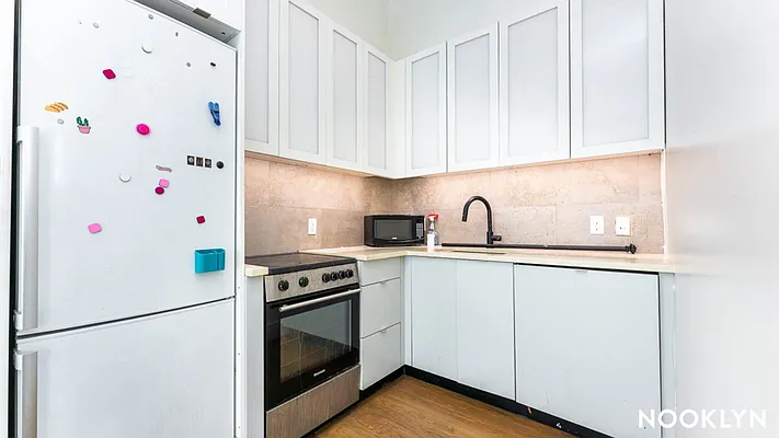 Rented by Nooklyn NYC LLC | media 2