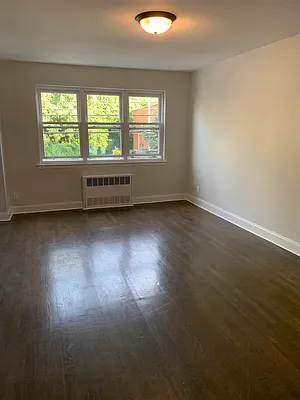 Rented by Halvatzis Realty | media 30