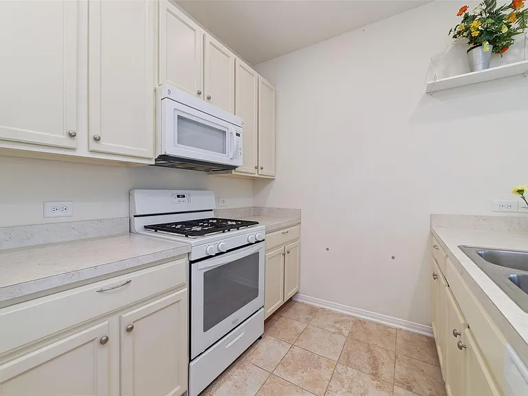 16615 Chill Brook Dr — Photo 18