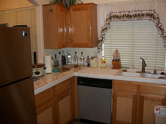 4th image of 9929 Camino Loma Verde Ave