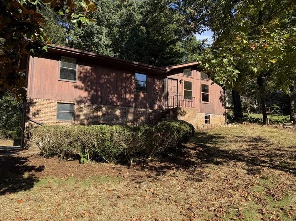 4702 Pebble Brook Cir NE, Cleveland, TN 37312