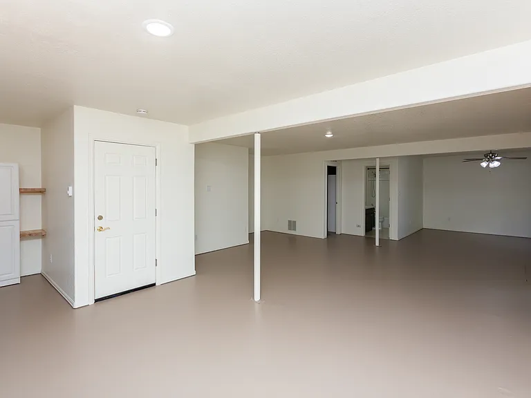 528 Park Ridge Ct — Photo 56