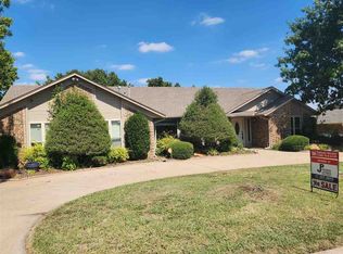 5909 NW Williams Ave, Lawton, OK 73505