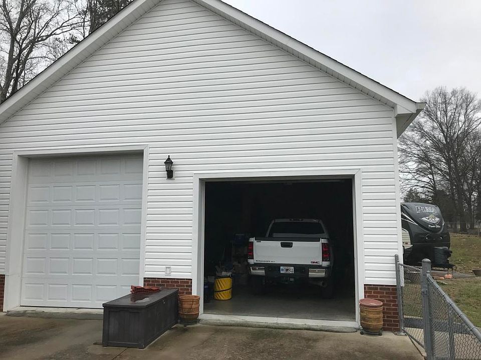 2nd image of 37 Glass Mill Pointe Dr